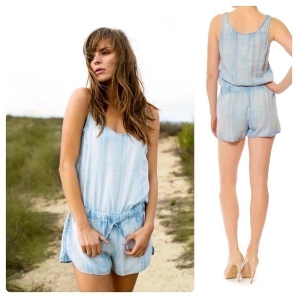 Bella Dahl Chambray Waist Tie Romper In Light Mist